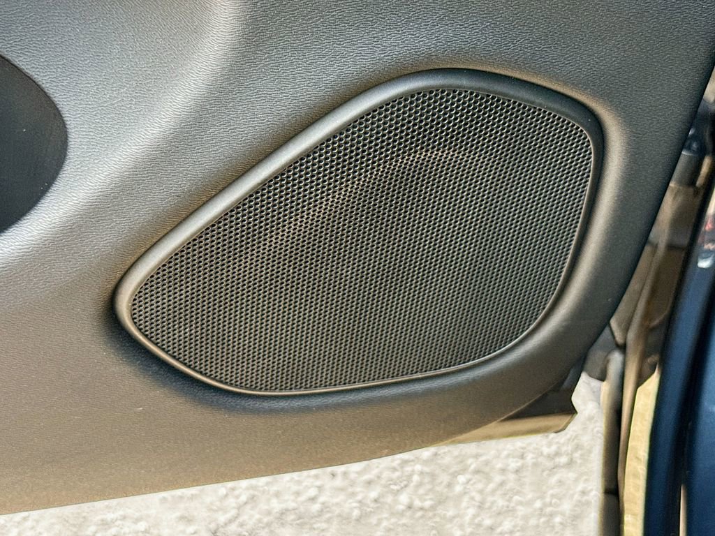 Used 2022 Volvo XC60 B6 Inscription w/ Advanced Package image 20