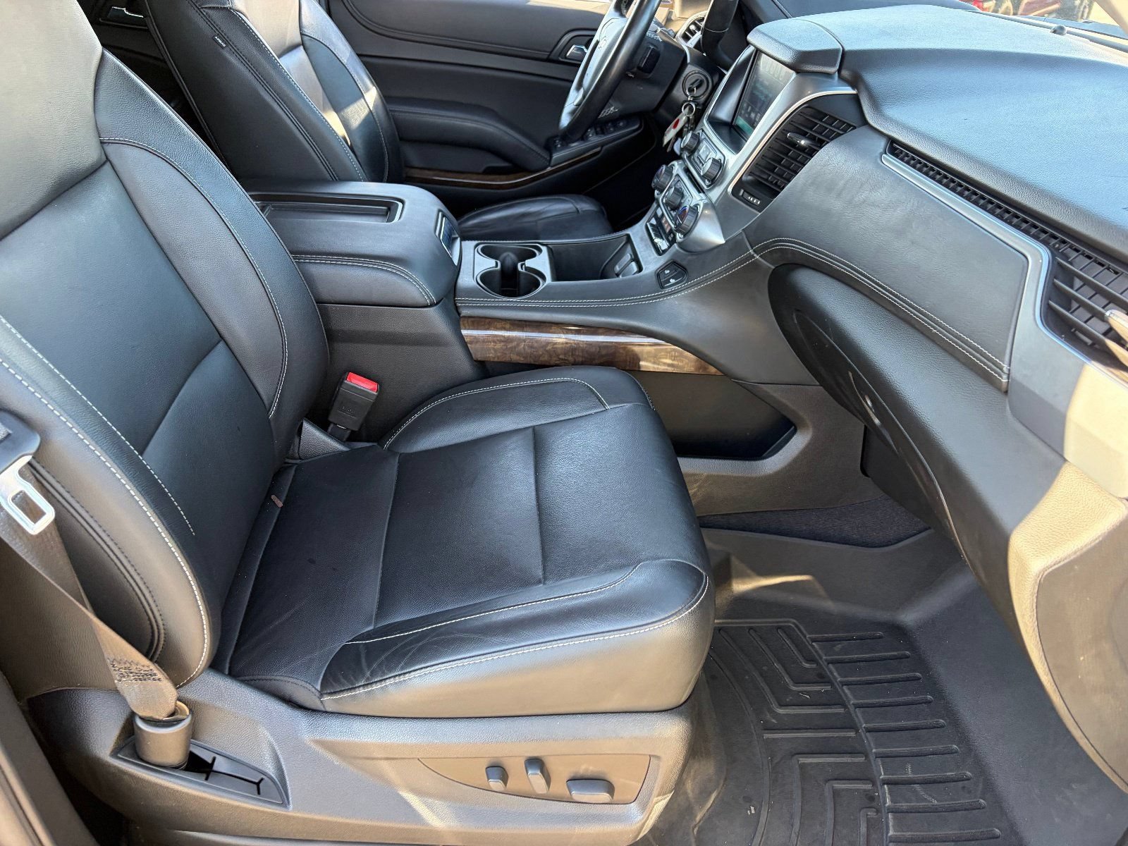 Certified 2019 Chevrolet Suburban LT AWD/4WD image 12