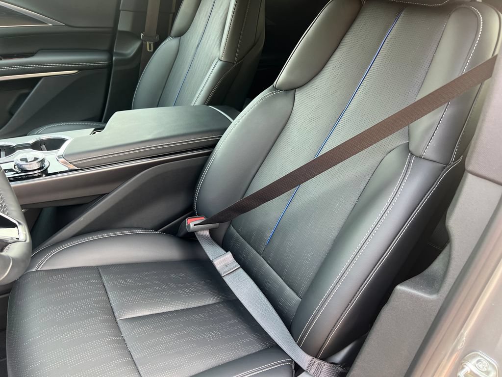 New 2026 Cadillac Lyriq Premium Luxury RWD image 9