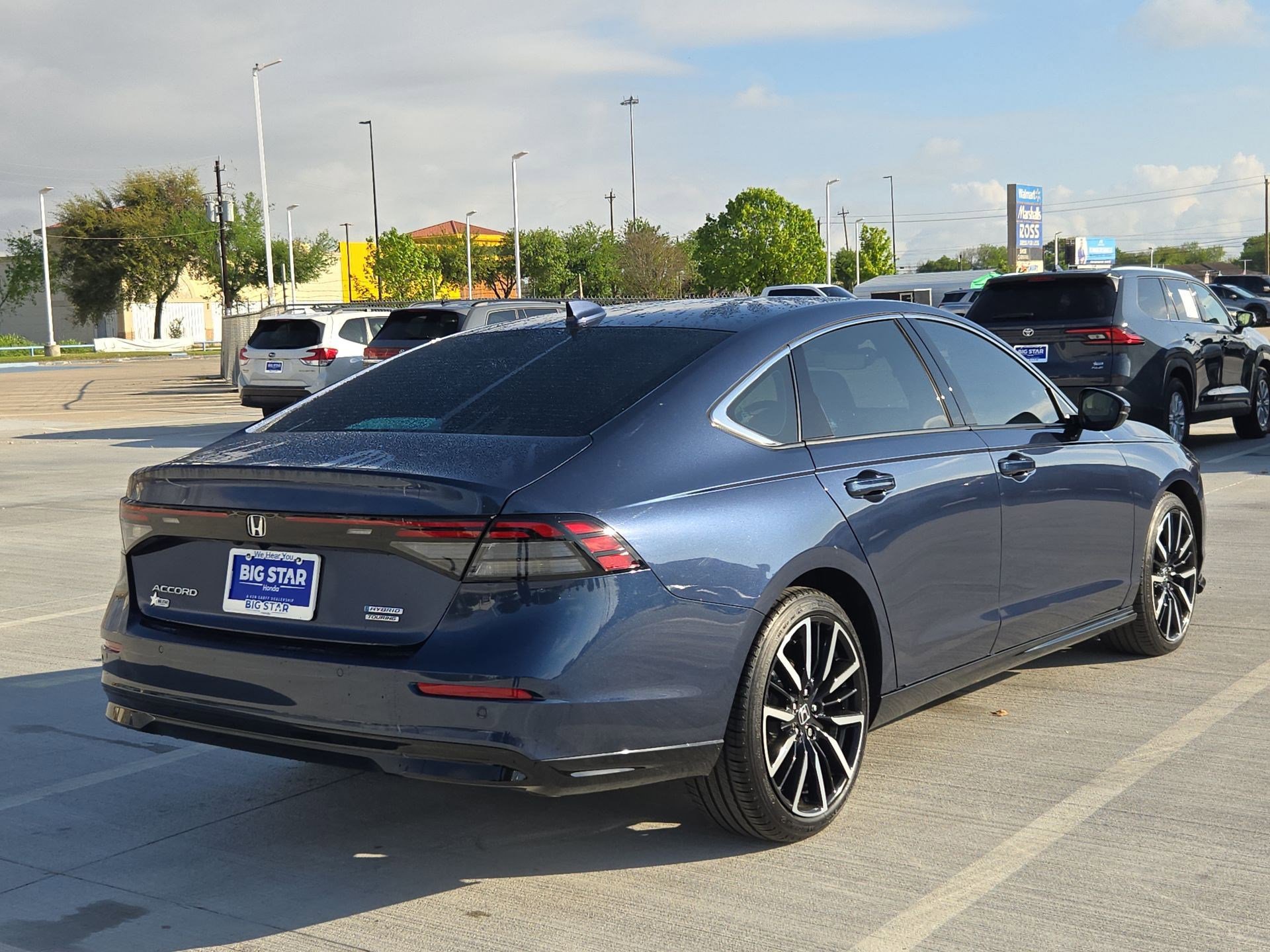 Used 2025 Honda Accord Touring image 3