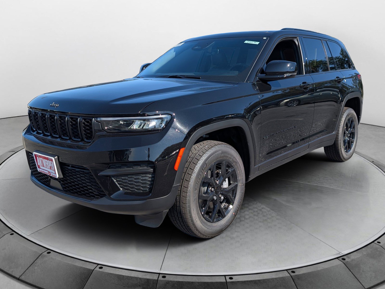 New 2025 Jeep Grand Cherokee Altitude AWD/4WD image 6