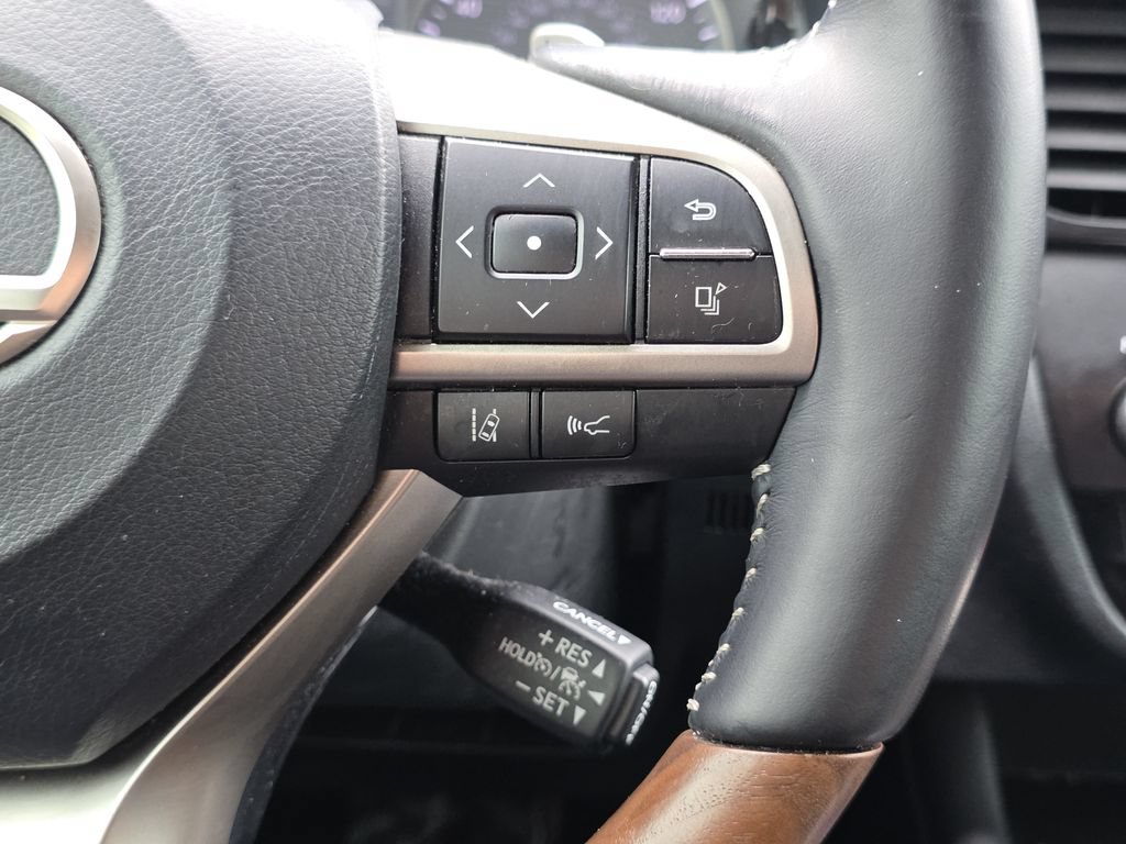 Used 2022 Lexus RX 350L FWD w/ Premium Package image 28