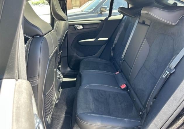 Used 2023 Volvo C40 P8 Recharge Plus w/ Climate Package AWD/4WD image 3