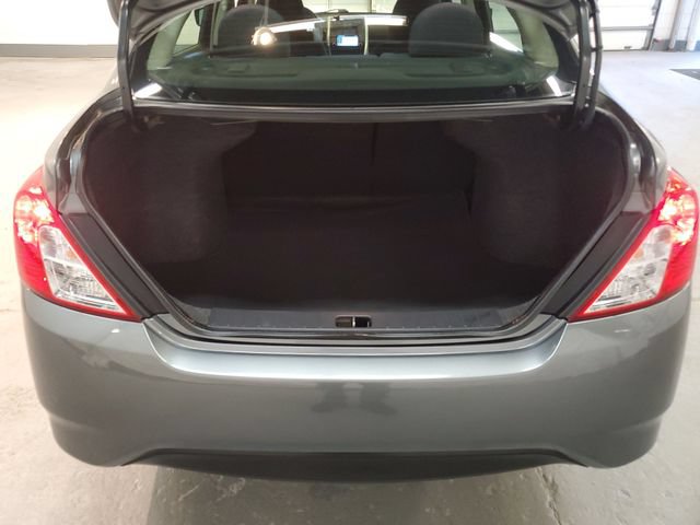 Used 2016 Nissan Versa SV w/ SV Tech Package FWD image 24