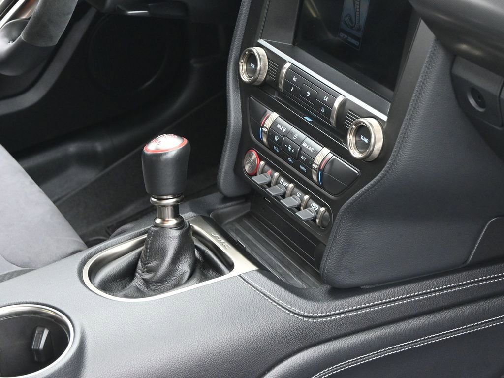 Used 2020 Ford Mustang Shelby GT350 w/ Technology Package image 39