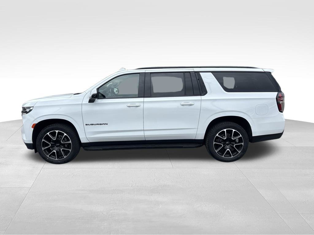 Used 2021 Chevrolet Suburban RST w/ Luxury Package AWD/4WD image 2