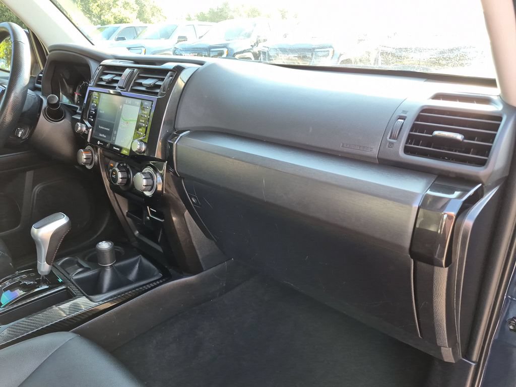 Used 2024 Toyota 4Runner TRD Off-Road Premium AWD/4WD image 38