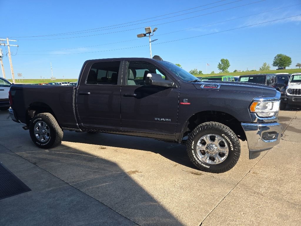 Used 2022 RAM 2500 Big Horn w/ Level B Equipment Group AWD/4WD image 12