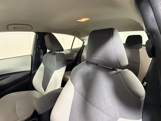 Used 2021 Toyota Corolla LE image 13