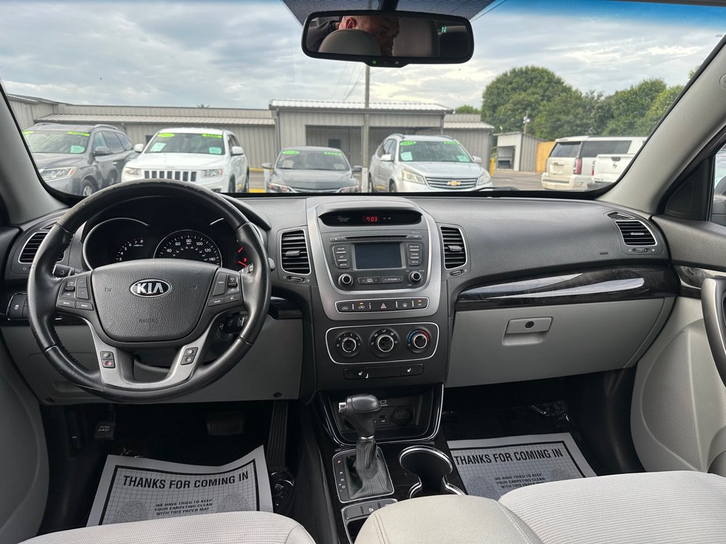 Used 2015 Kia Sorento LX FWD image 9