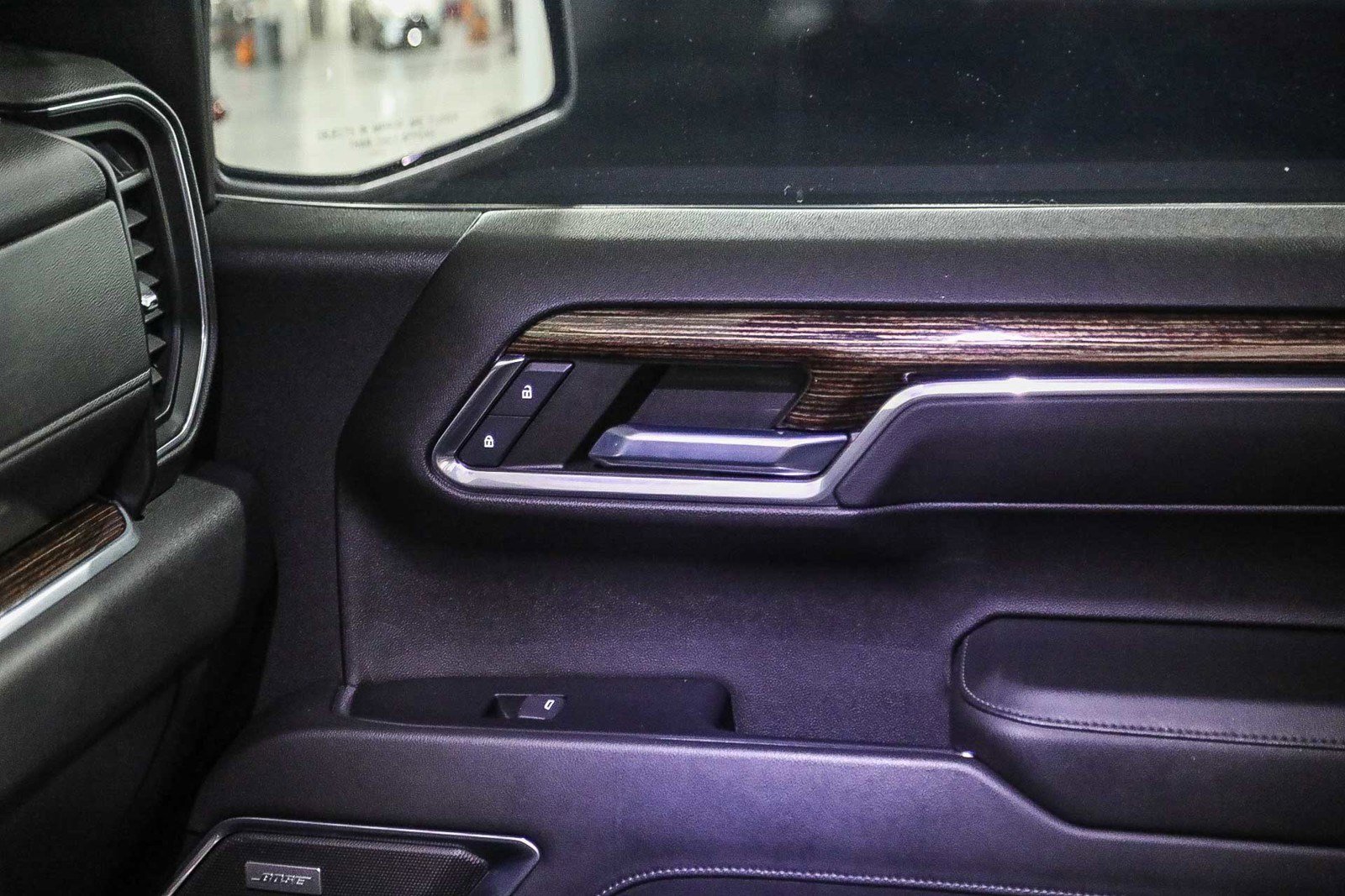 Used 2022 GMC Sierra 1500 Elevation w/ Elevation Premium Package image 21