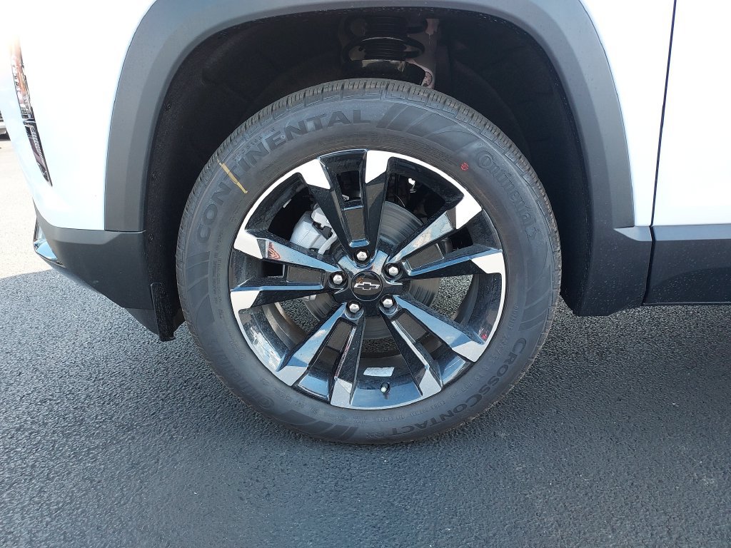 New 2027 Chevrolet Equinox RS w/ Convenience Package III FWD image 10