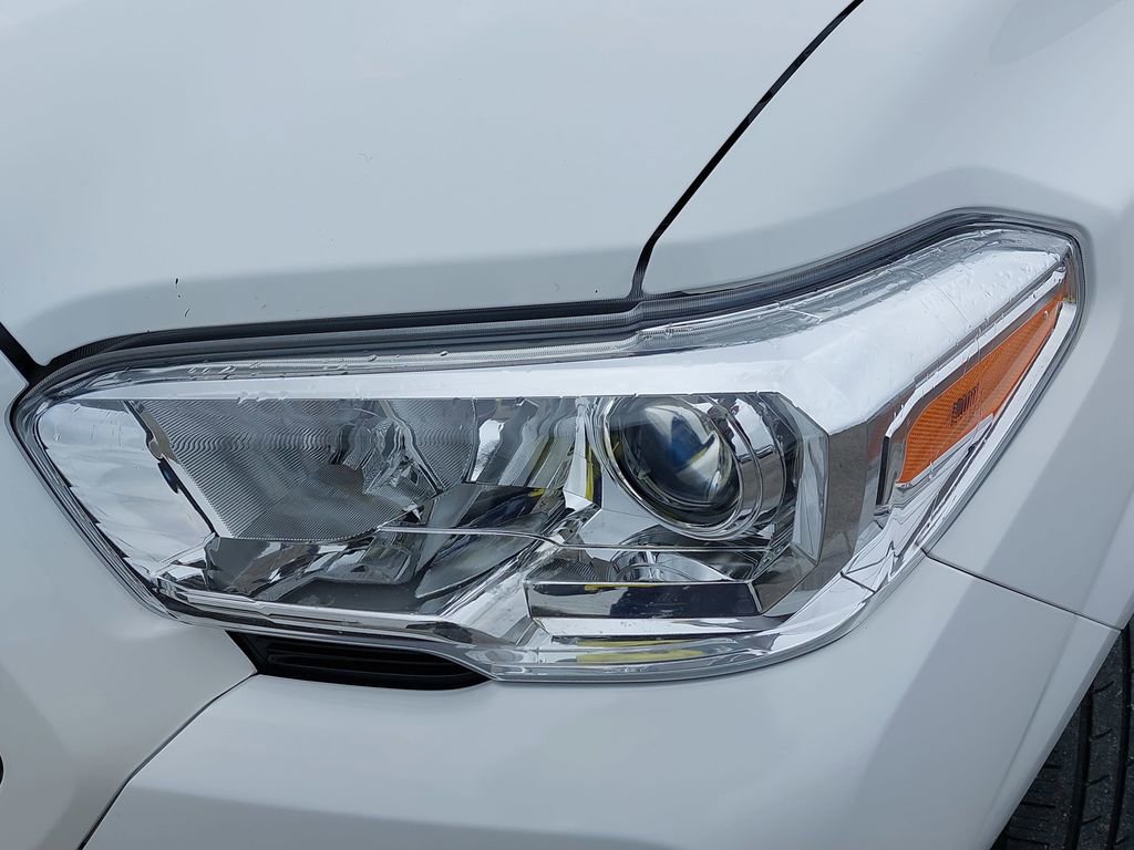 Used 2022 Toyota Tacoma SR image 26