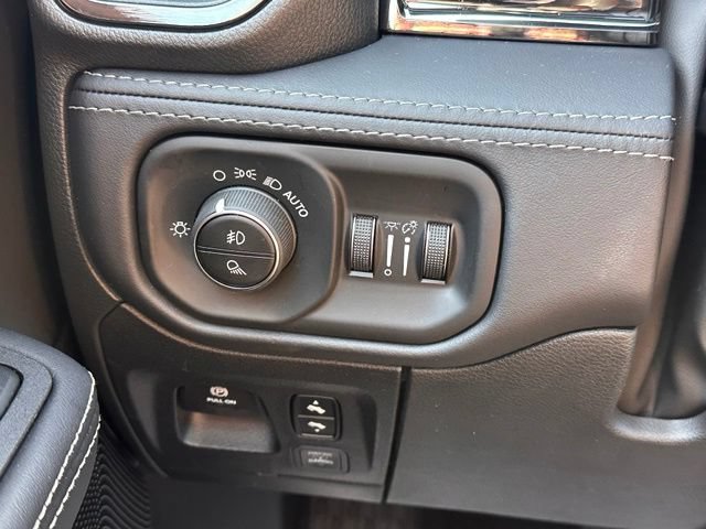 New 2027 RAM 1500 Limited AWD/4WD image 17