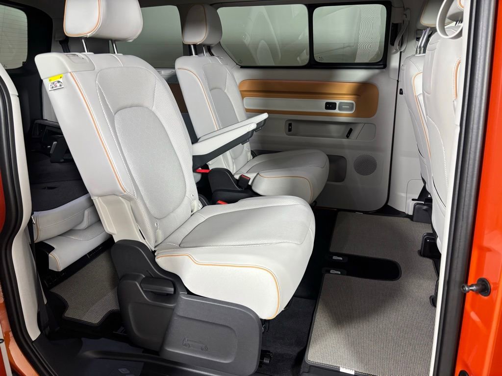 New 2025 Volkswagen ID. Buzz 1st Edition image 11