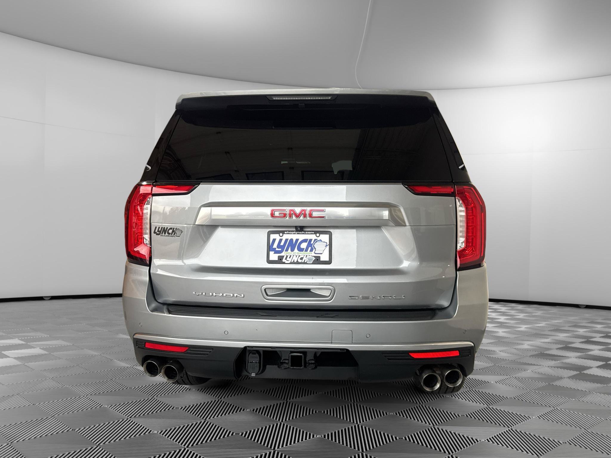 Used 2023 GMC Yukon XL Denali w/ Max Trailering Package AWD/4WD image 4