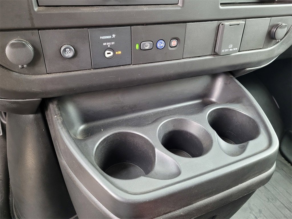 Used 2023 GMC Savana 3500 LS image 19