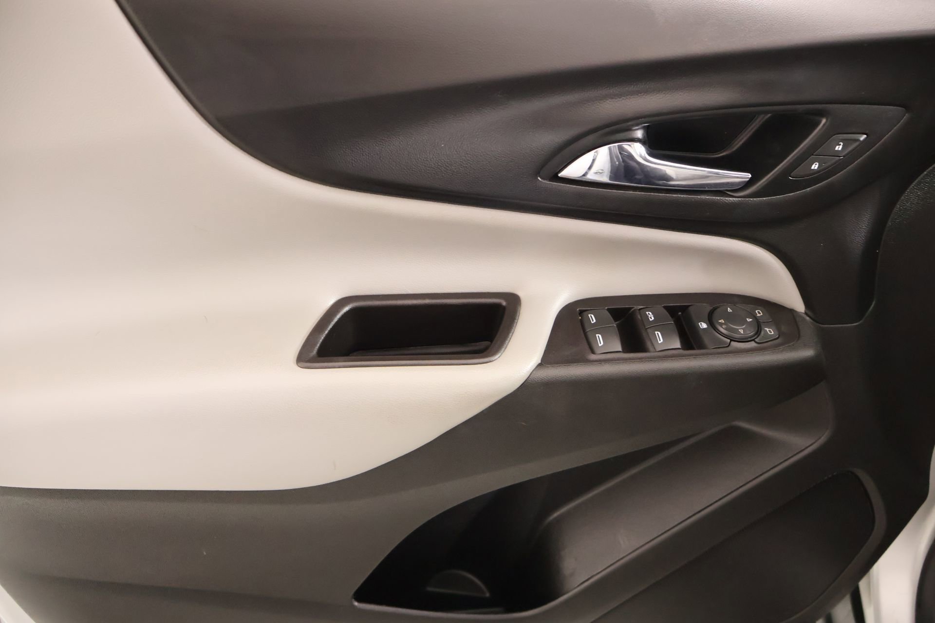 Used 2022 Chevrolet Equinox LT FWD image 14