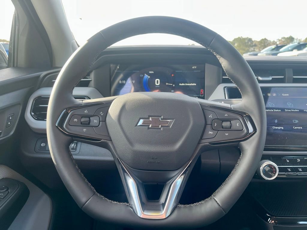 New 2027 Chevrolet Bolt LT w/ Comfort Package image 17