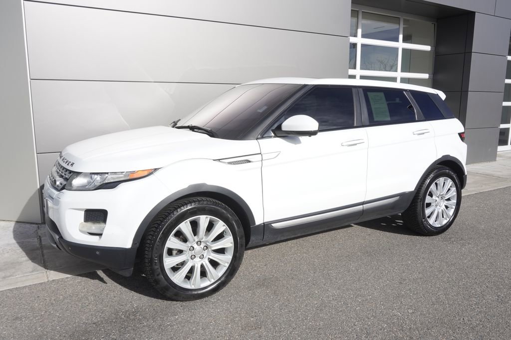Used 2014 Land Rover Range Rover Evoque Prestige image 3