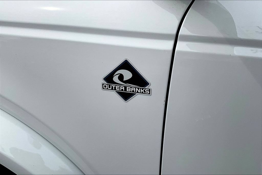New 2026 Ford Bronco Outer Banks AWD/4WD image 9