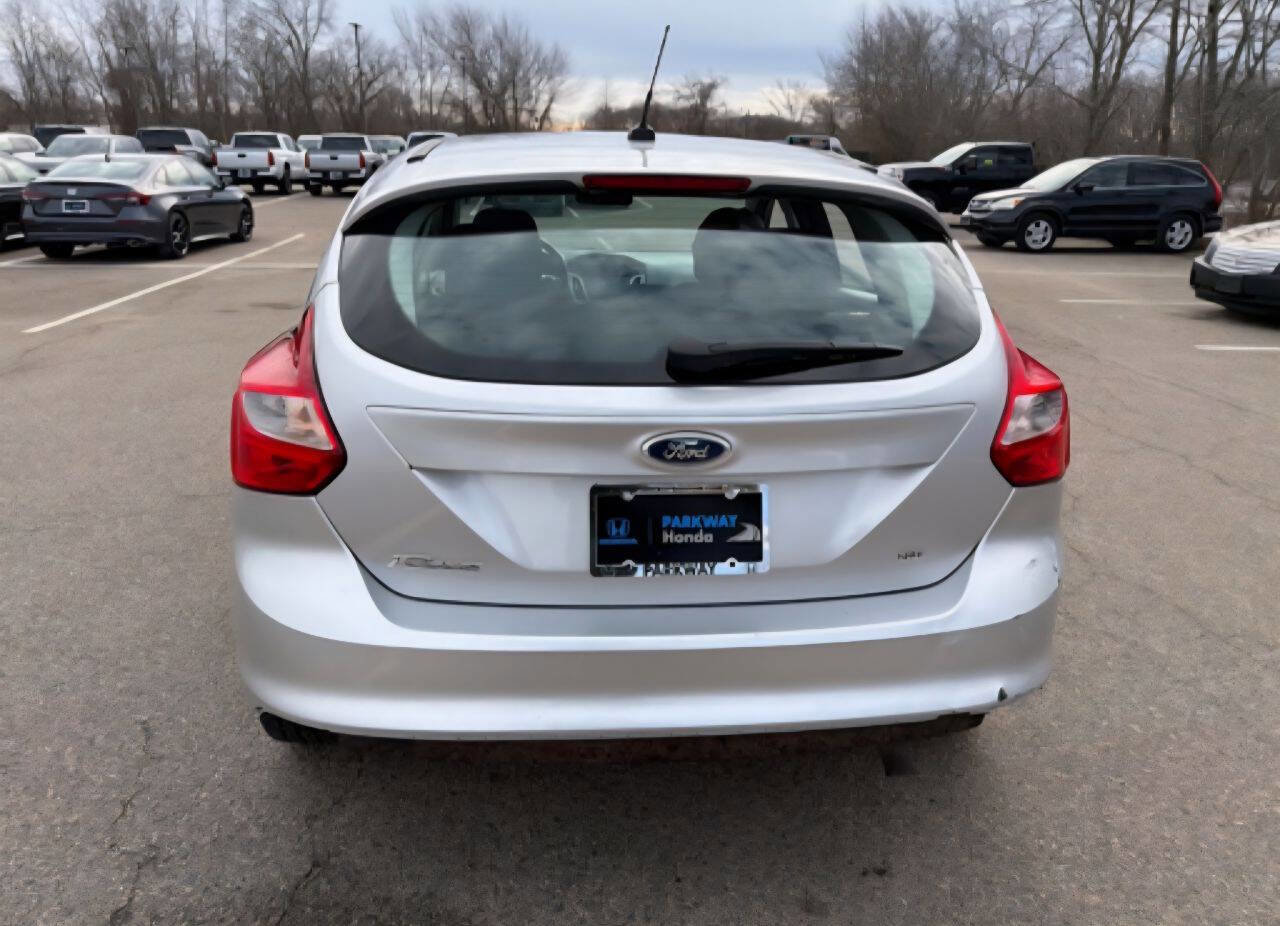Used 2014 Ford Focus SE FWD image 6
