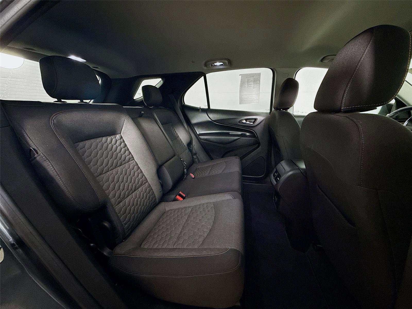 Used 2018 Chevrolet Equinox LT image 26