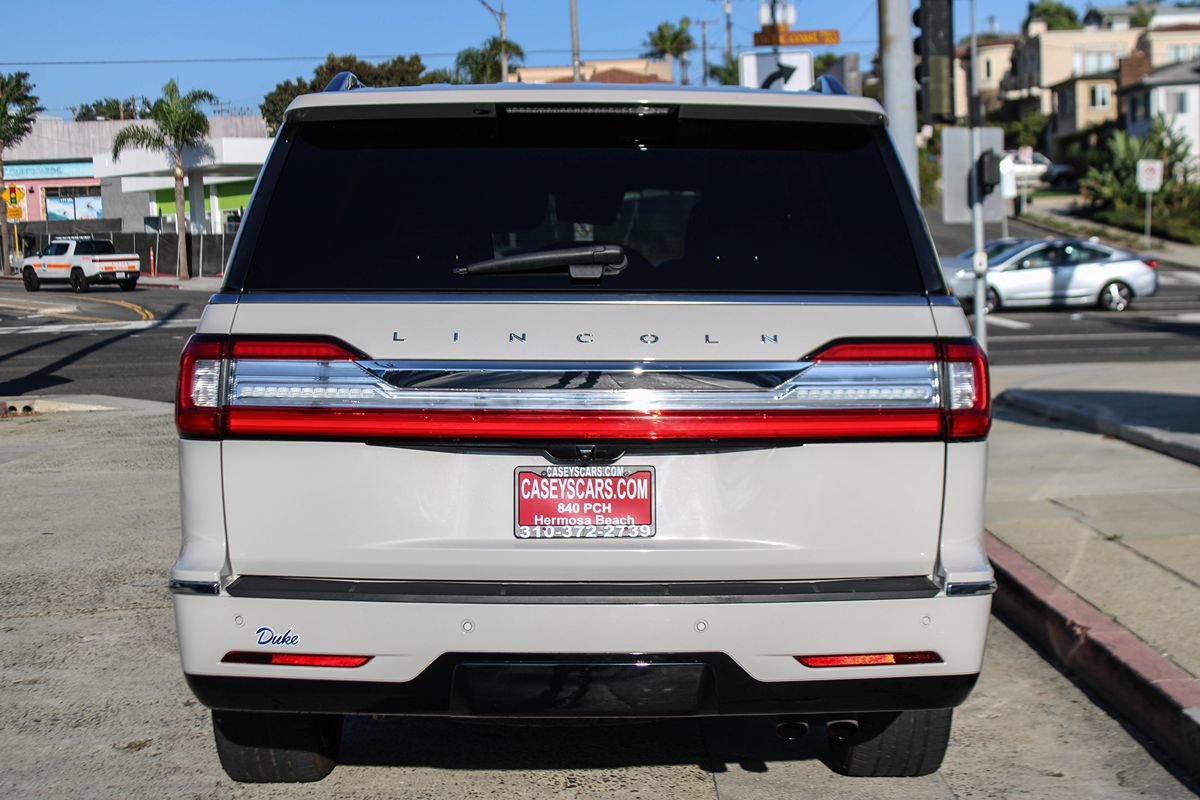 Used 2020 Lincoln Navigator L Reserve w/ Equipment Group 208A Reserve AWD/4WD image 4