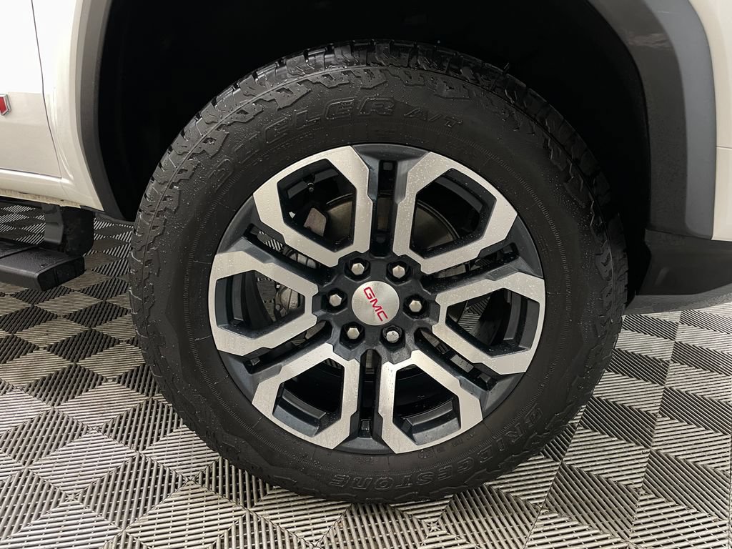 Used 2024 GMC Canyon AT4 w/ AT4 Premium Package AWD/4WD image 51