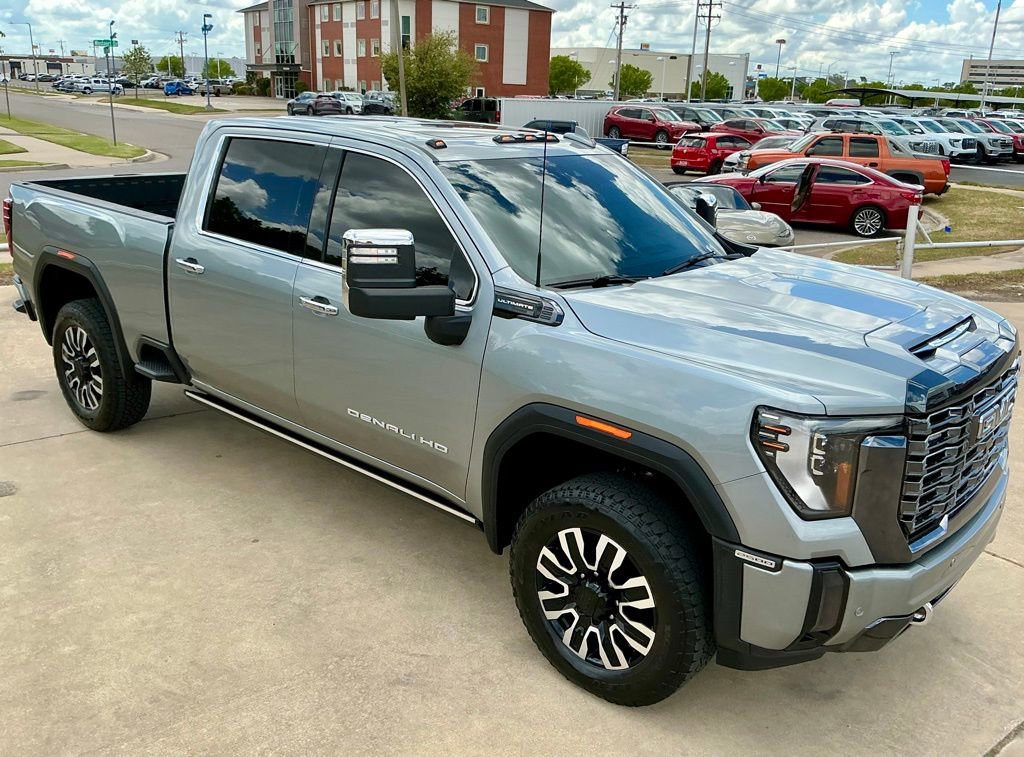 Used 2024 GMC Sierra 2500 Denali Ultimate w/ Max Trailering Package AWD/4WD image 5