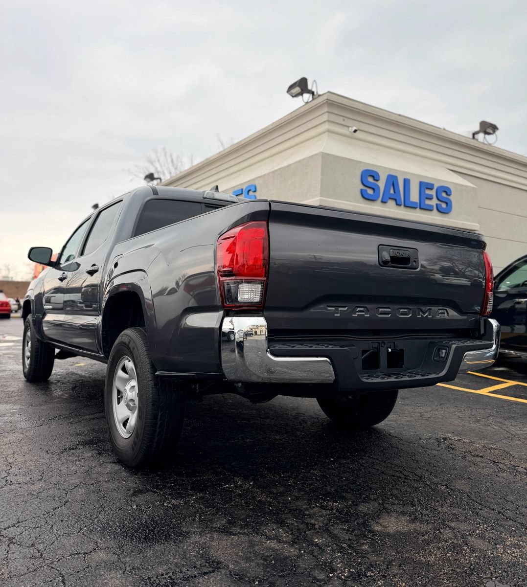 Used 2023 Toyota Tacoma SR5 RWD image 6