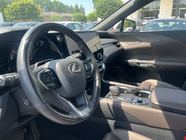 Used 2025 Lexus RX 450h AWD w/ Convenience Package image 9
