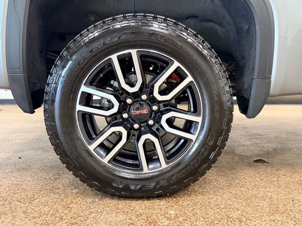 Used 2026 GMC Sierra 1500 AT4 w/ AT4 Preferred Package AWD/4WD image 28
