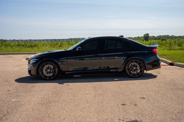 Used 2018 BMW M3 RWD image 4