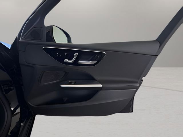Used 2025 Mercedes-Benz C 300 Sedan image 34