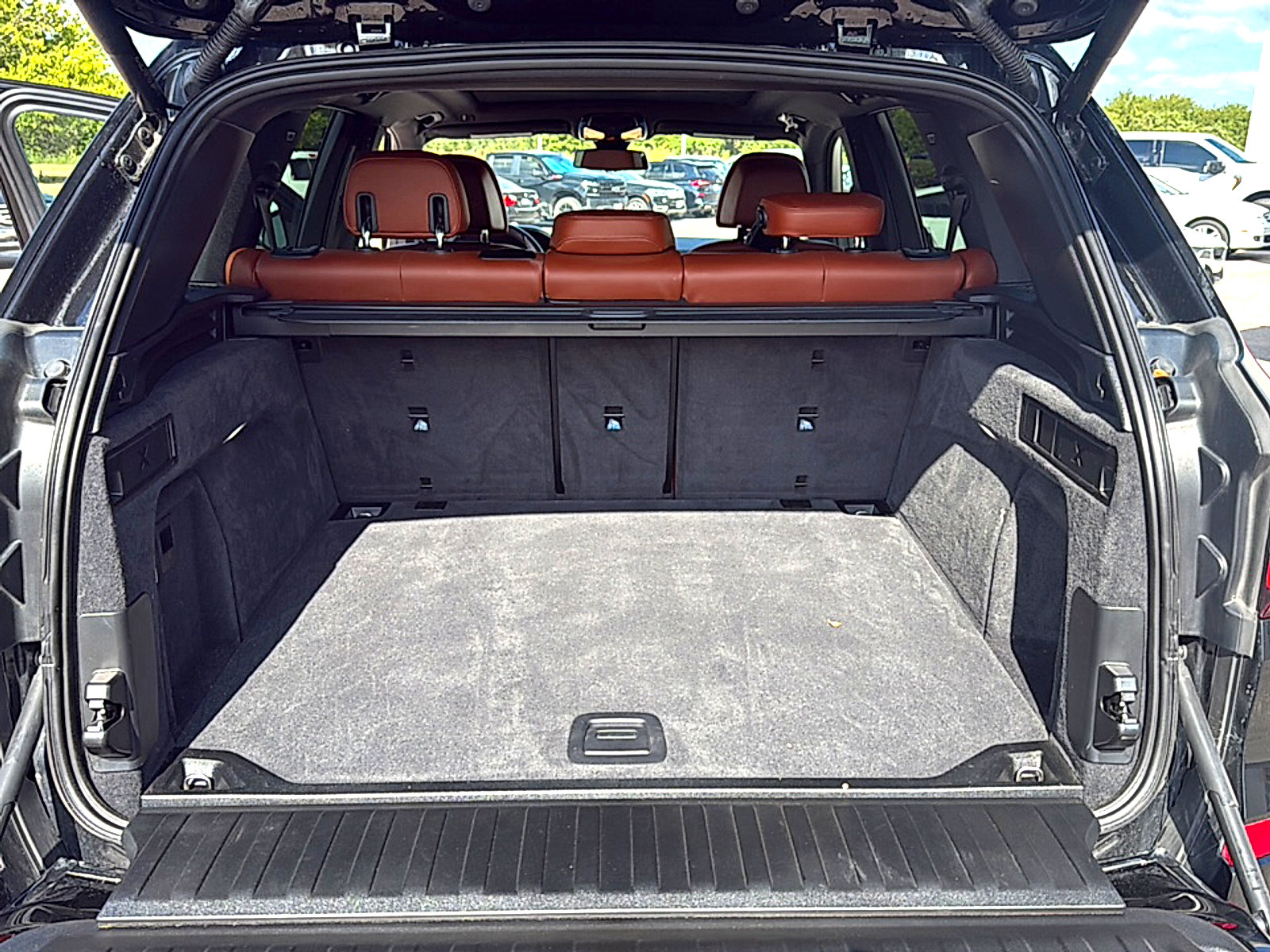 Used 2022 BMW X5 sDrive40i w/ M Sport Package RWD image 9