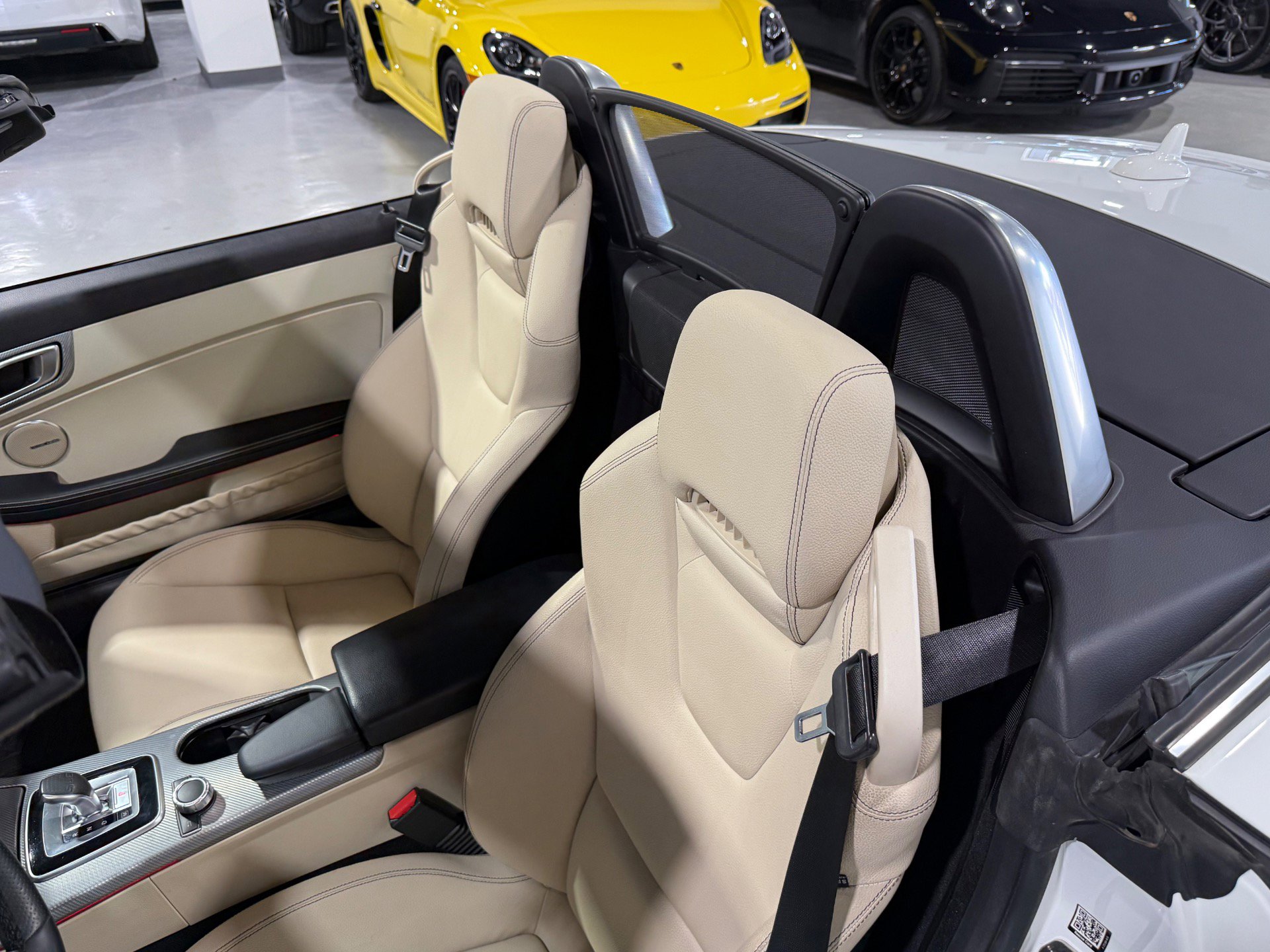 Used 2017 Mercedes-Benz SLC 300 w/ Premium 2 Package image 29