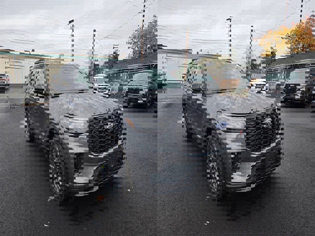 New 2026 Ford Explorer ST w/ Sun And Sound Package image 3