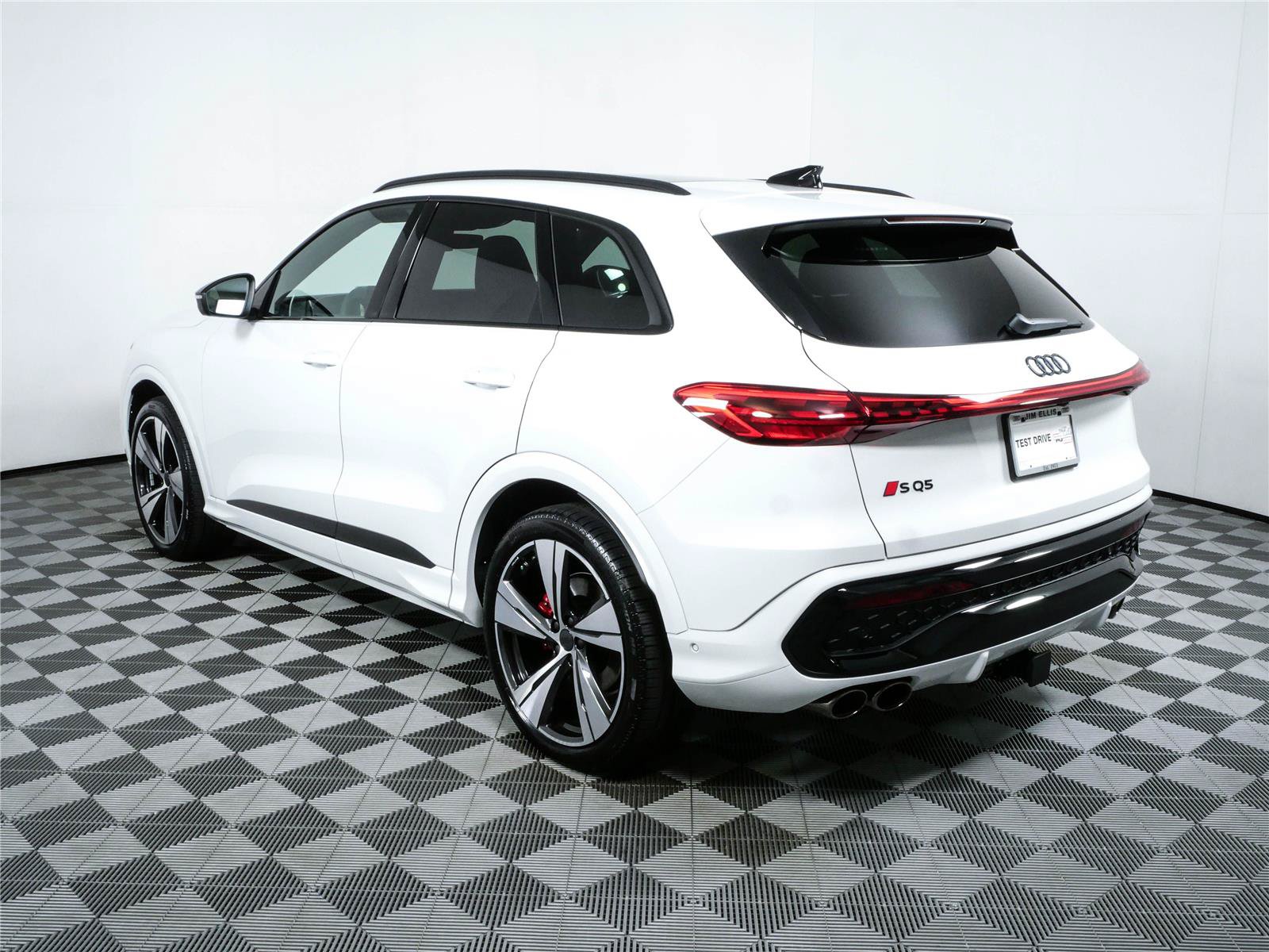 New 2026 Audi SQ5 Prestige AWD/4WD image 31