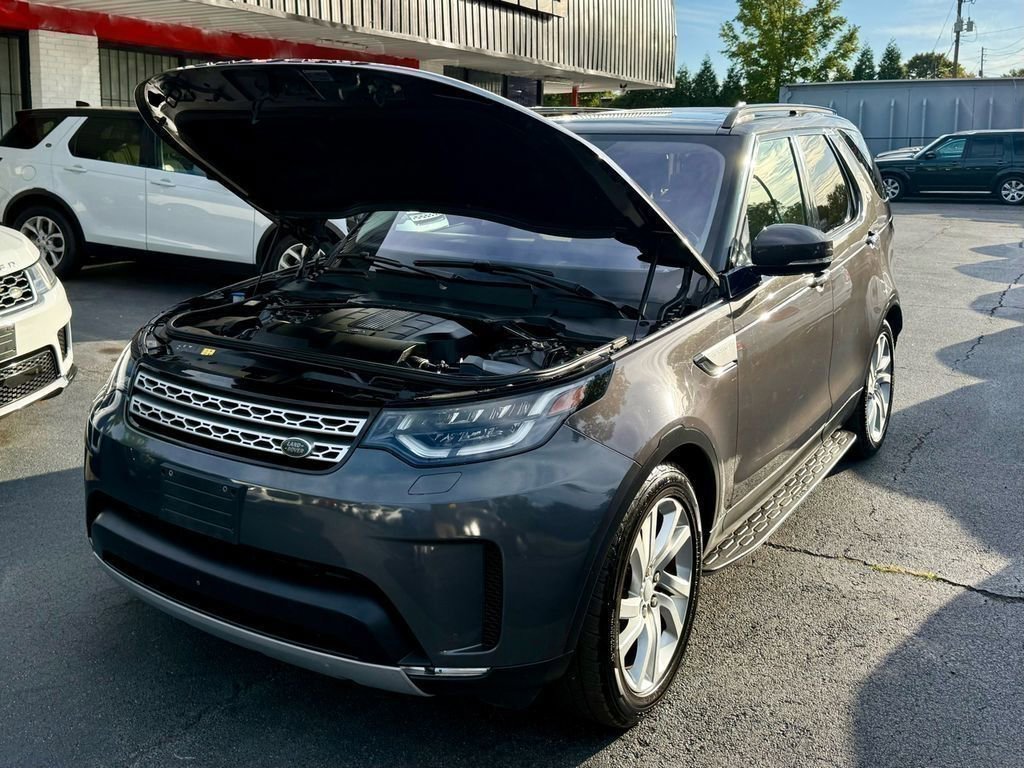 Used 2017 Land Rover Discovery HSE image 5