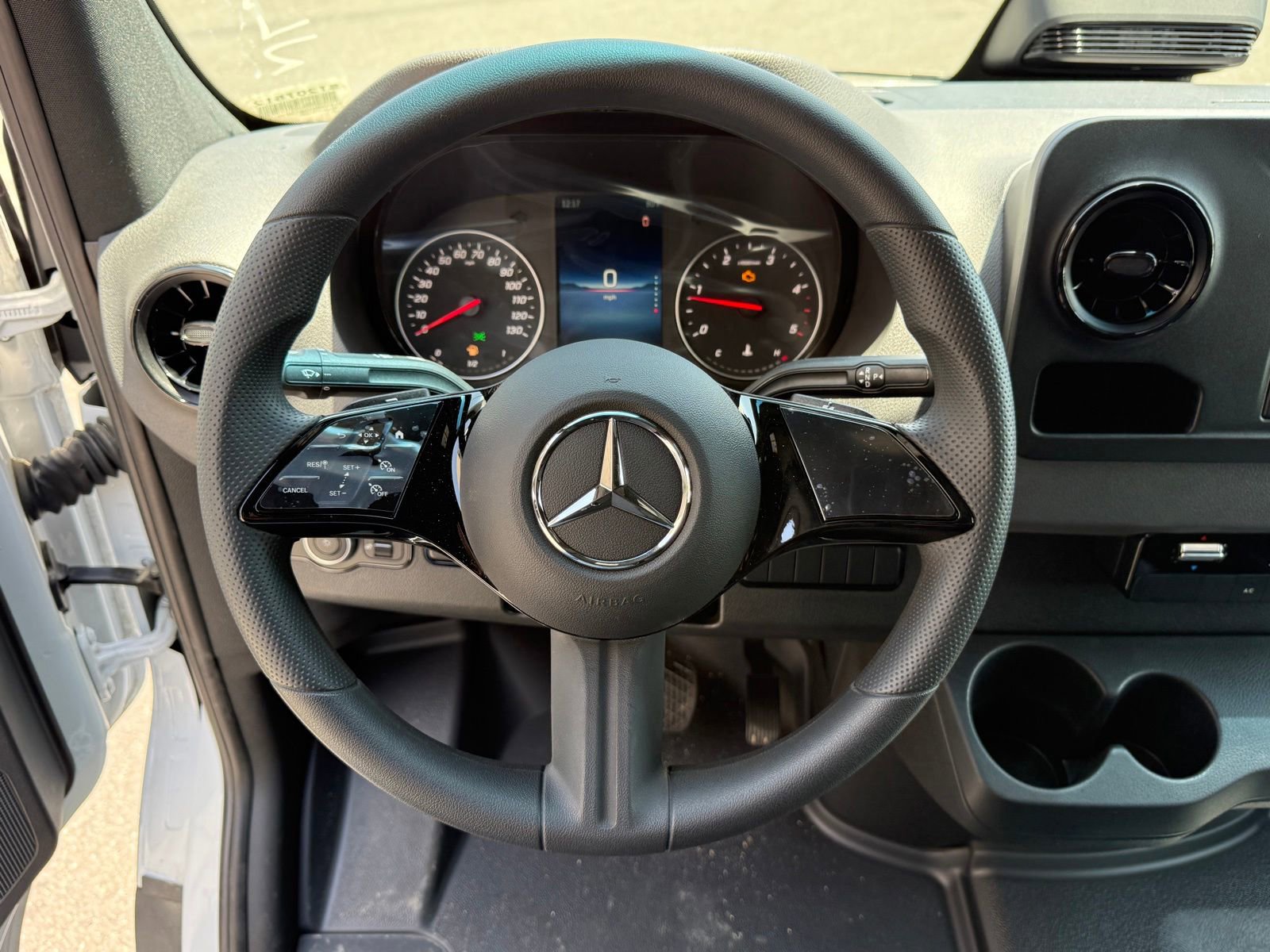 New 2025 Mercedes-Benz Sprinter 2500 image 23