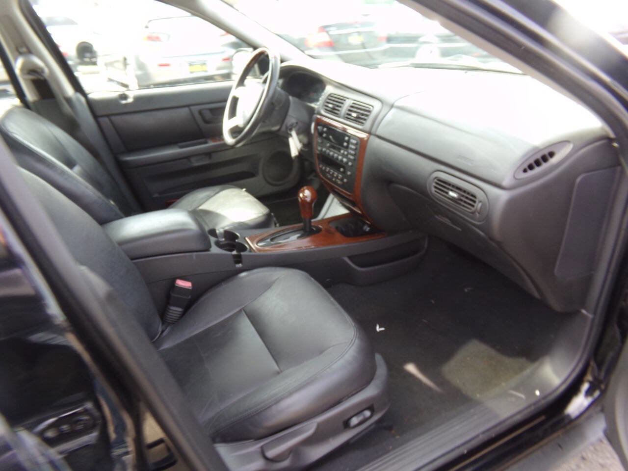 Used 2004 Ford Taurus SEL image 20