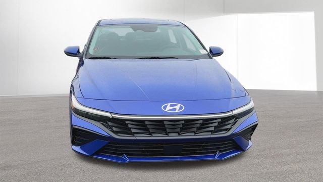 New 2026 Hyundai Elantra Limited image 3
