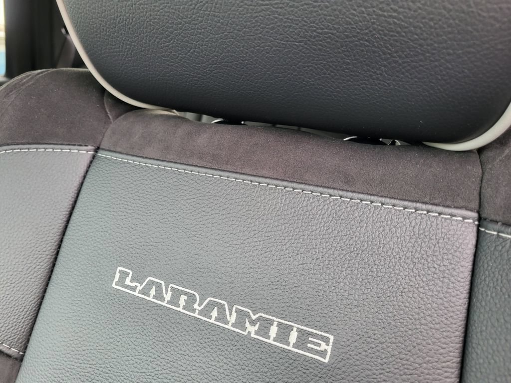 New 2026 RAM 2500 Laramie w/ Night Edition AWD/4WD image 15