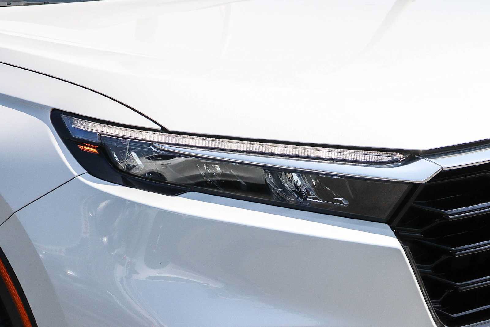Used 2023 Honda CR-V EX-L image 4