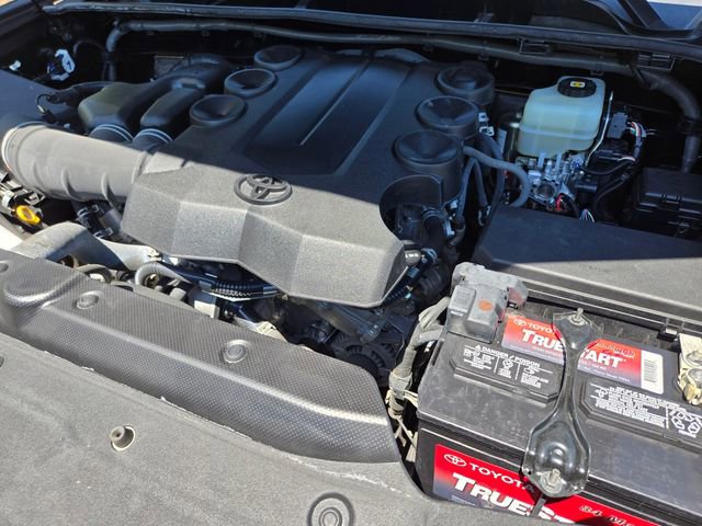 Used 2021 Toyota 4Runner Limited AWD/4WD image 24