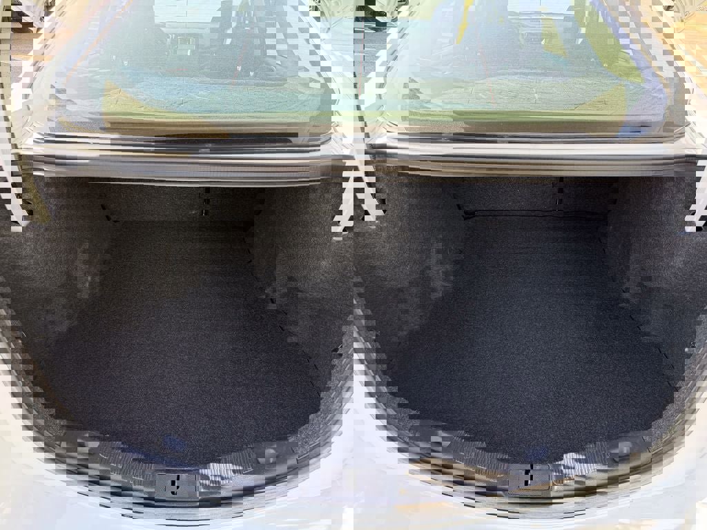 Certified 2020 Ford Fusion SE FWD image 13