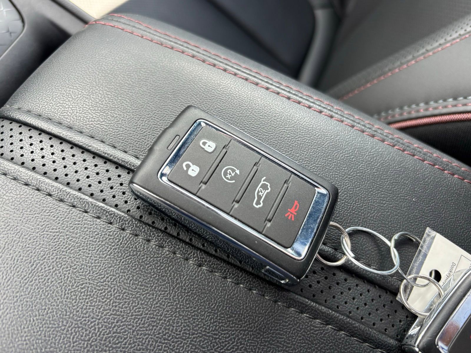 Used 2024 Jeep Wagoneer Launch Edition image 28