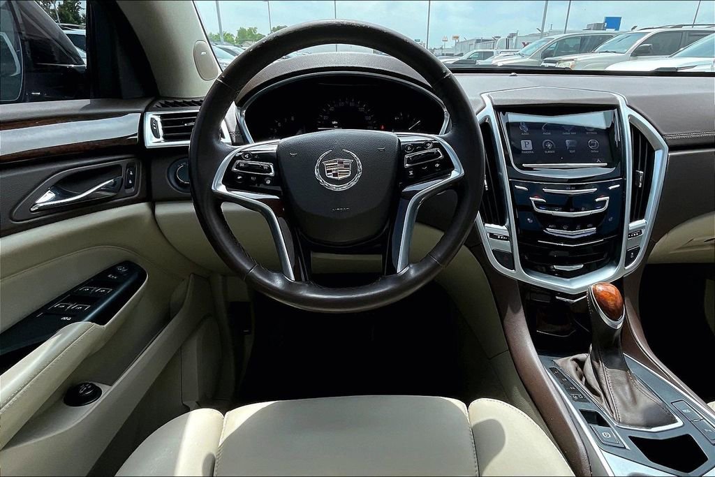 Used 2015 Cadillac SRX Luxury AWD/4WD image 7