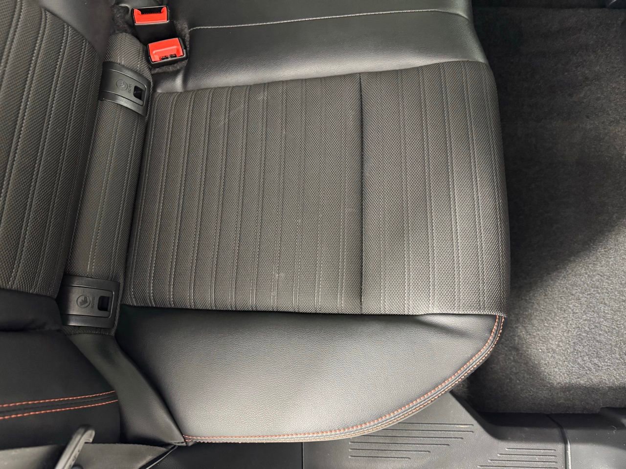 Used 2025 Nissan Rogue SV w/ Rock Creek Premium Package image 31